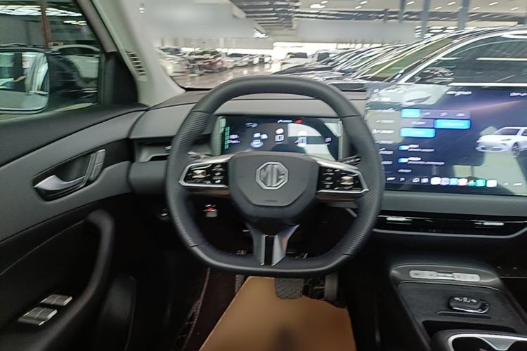 Used MG ES5 2025 525max Rear-Drive Intelligent Driving Version Steering Wheel