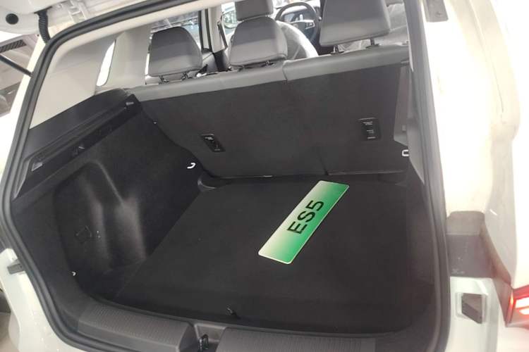 Used MG ES5 2025 425 Pro Rear-Drive Version Trunk
