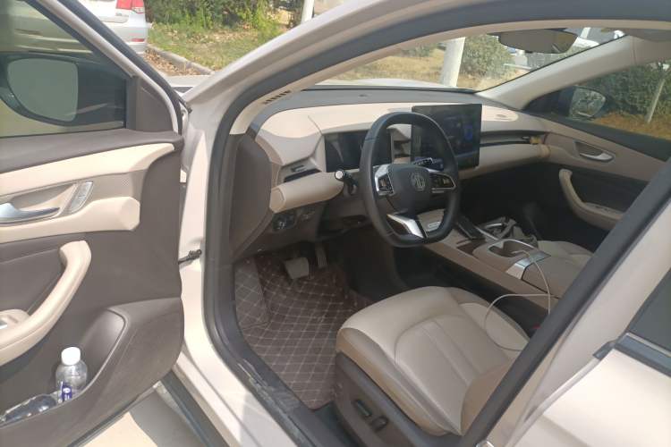 Used MG ES5 2025 525max Rear-Drive Intelligent Driving Version Driver Seat