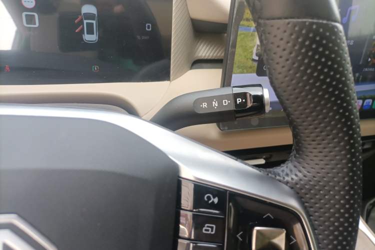 Used MG ES5 2025 525max Rear-Drive Intelligent Driving Version Gear Lever