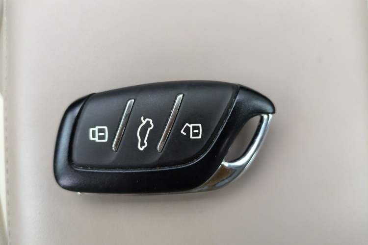 Used MG ES5 2025 525max Rear-Drive Intelligent Driving Version Interior 1
