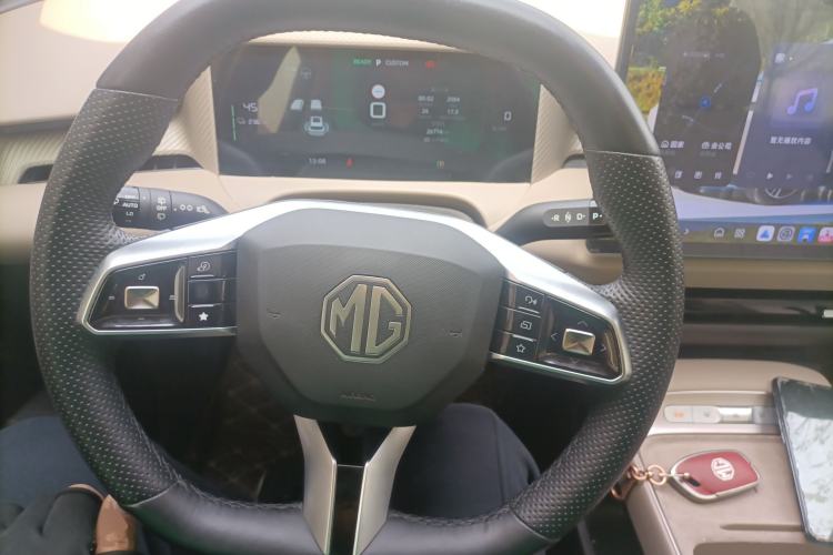 Used MG ES5 2025 525max Rear-Drive Intelligent Driving Version Steering Wheel
