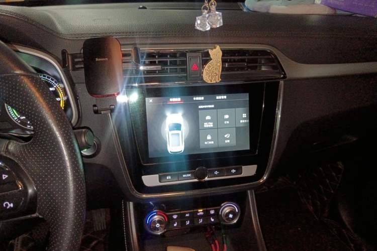 Used MG EZS Electric 2019 E-Pro Edition Audio And AC Panel