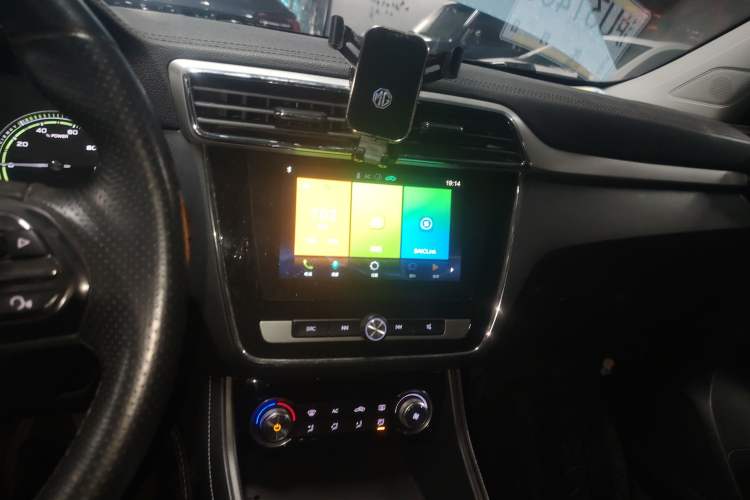 Used MG EZS Electric 2019 E-Plus Edition Audio And AC Panel