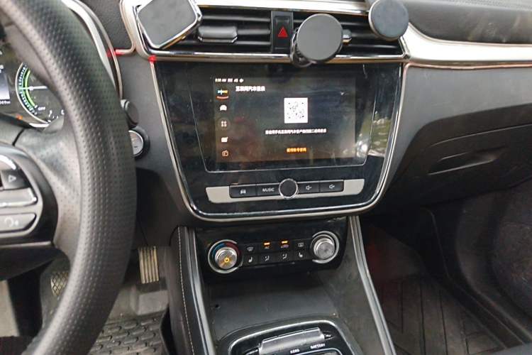 Used MG EZS Electric 2019 E-Pro Edition Audio And AC Panel
