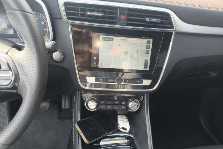 Used MG EZS Electric 2019 E-Pro Edition Audio And AC Panel