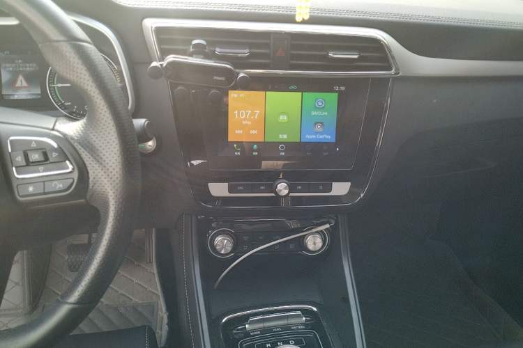 Used MG EZS Electric 2019 E-Plus Edition Audio And AC Panel
