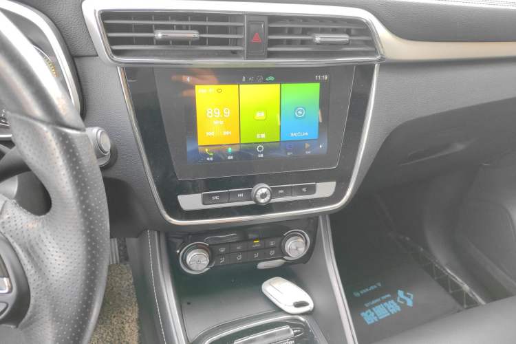 Used MG EZS Electric 2019 E-Plus Edition Audio And AC Panel