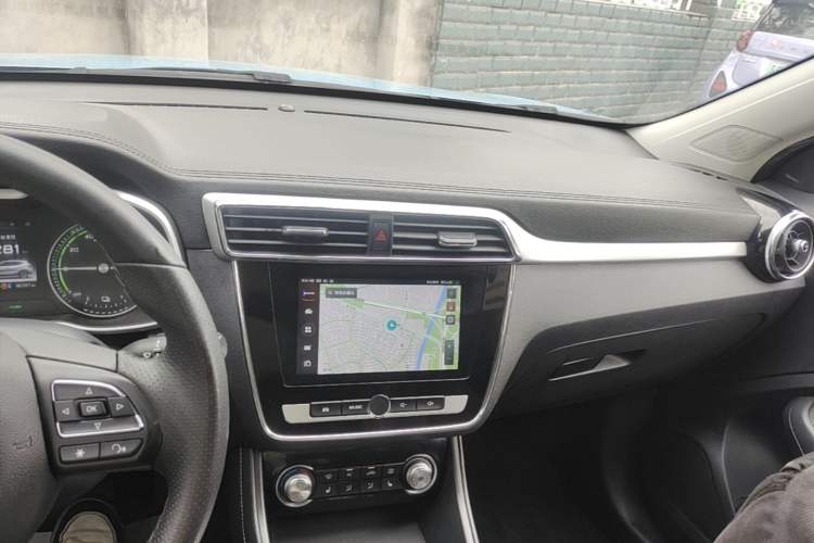 Used MG EZS Electric 2019 E-Pro Edition Audio And AC Panel