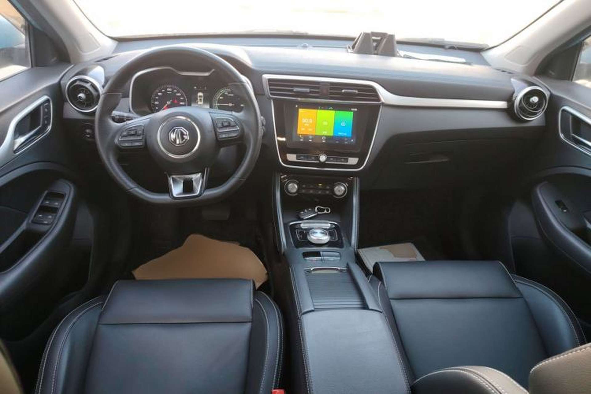 Used MG EZS Electric 2019 E-Plus Edition Center Console