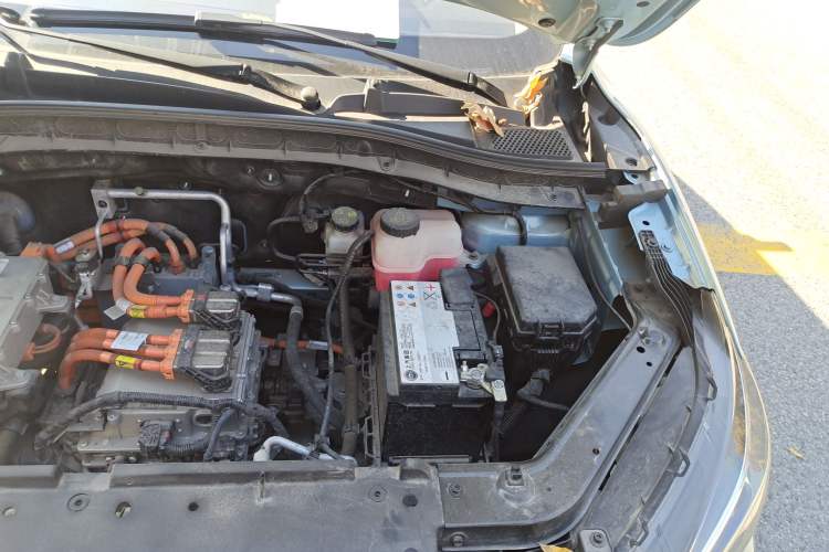 Used MG EZS Electric 2019 E-Base Edition Engine Bay Left