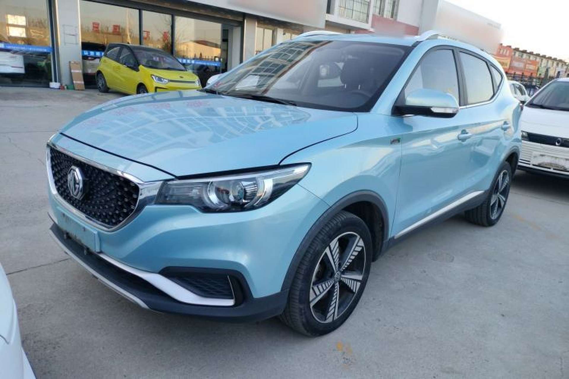 Used MG EZS Electric 2019 E-Plus Edition Front Left 45 Deg