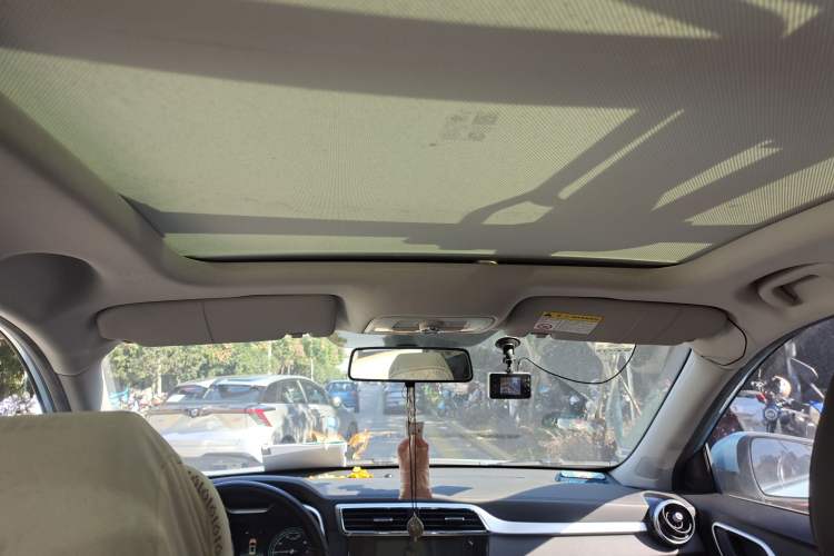 Used MG EZS Electric 2019 E-Base Edition Headliner