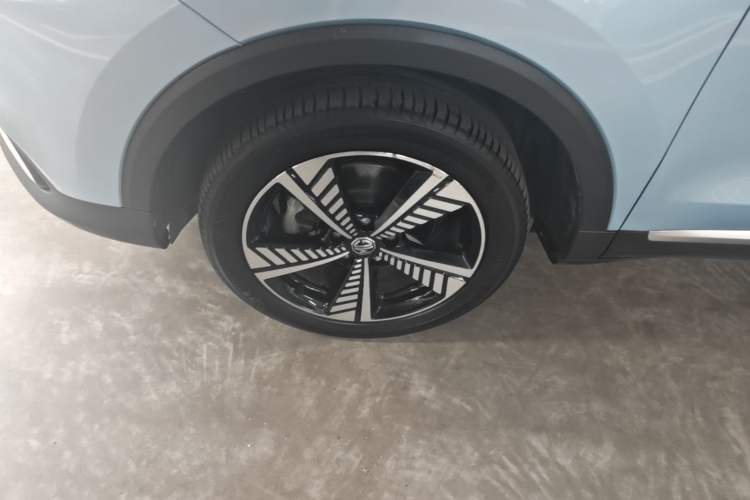 Used MG EZS Electric 2019 E-Plus Edition Left Front Wheel Hub