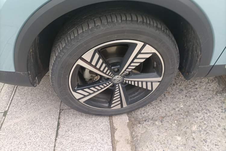 Used MG EZS Electric 2019 E-Plus Edition Left Front Wheel Hub
