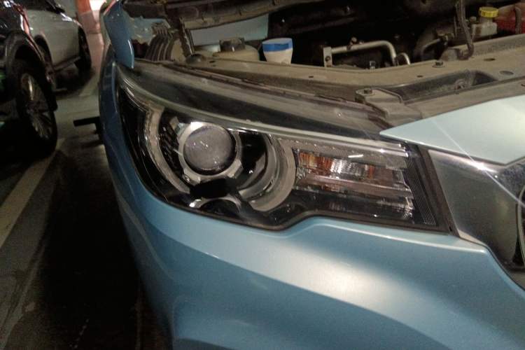 Used MG EZS Electric 2019 E-Pro Edition Right Front Headlight