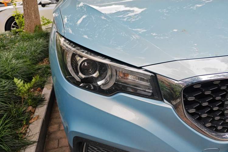 Used MG EZS Electric 2019 E-Pro Edition Right Front Headlight