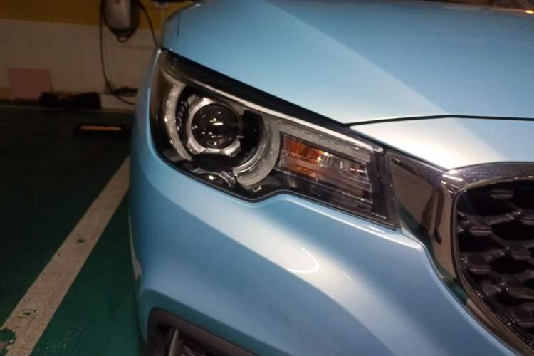Used MG EZS Electric 2019 E-Pro Edition Right Front Headlight