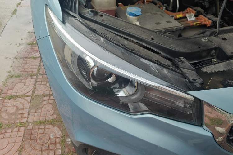 Used MG EZS Electric 2019 E-Plus Edition Right Front Headlight