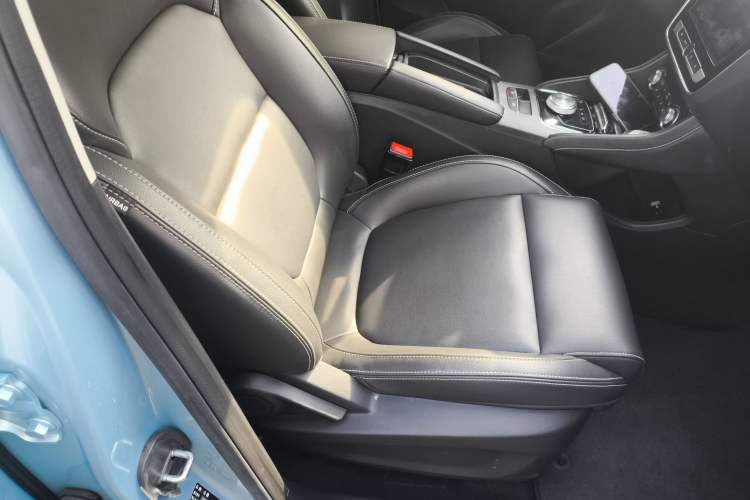 Used MG EZS Electric 2019 E-Pro Edition Right Front Seat