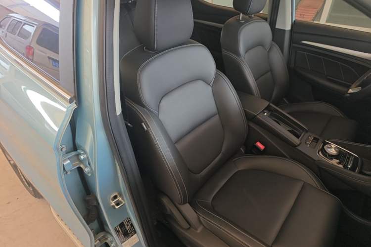 Used MG EZS Electric 2019 E-Plus Edition Right Front Seat