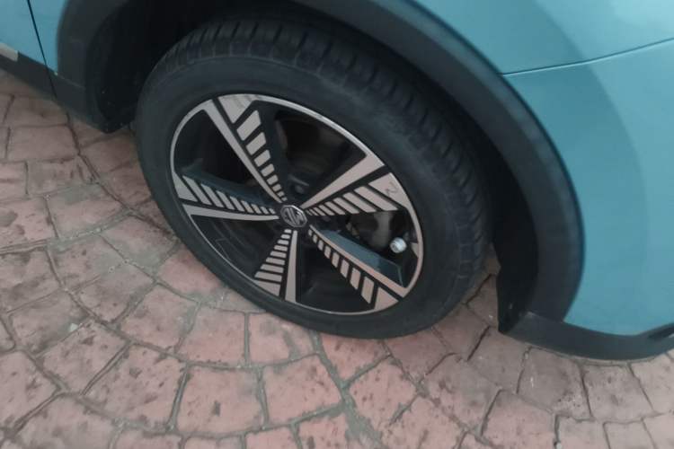 Used MG EZS Electric 2019 E-Plus Edition Right Front Wheel Hub
