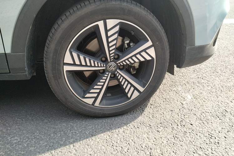 Used MG EZS Electric 2019 E-Plus Edition Right Front Wheel Hub
