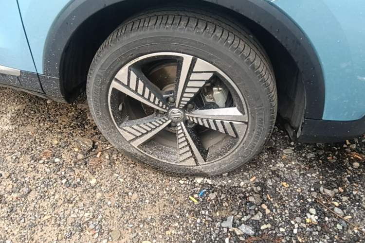 Used MG EZS Electric 2019 E-Plus Edition Right Front Wheel Hub