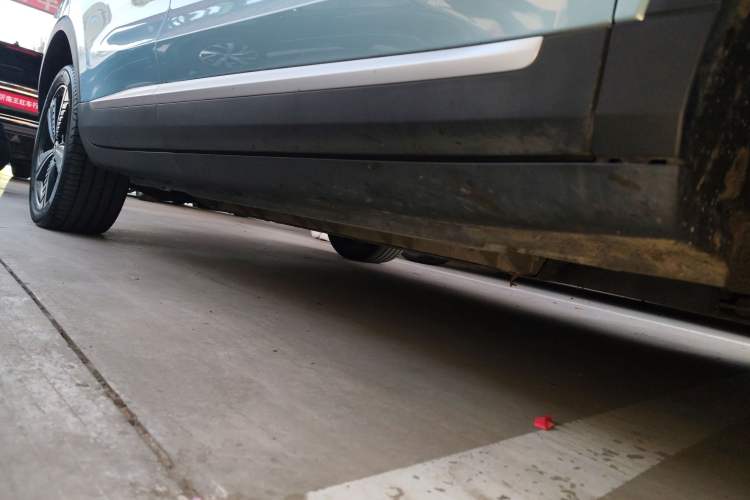 Used MG EZS Electric 2019 E-Plus Edition Right Side Sill