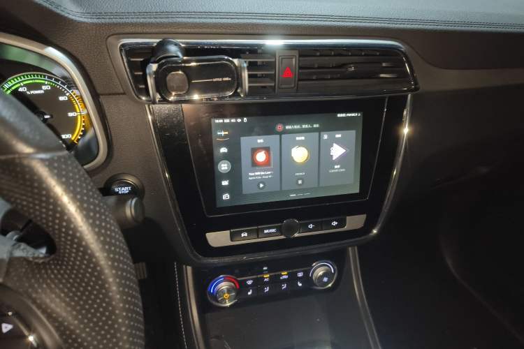 Used MG EZS Electric 2019 E-Pro Edition Audio And AC Panel