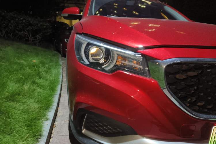 Used MG EZS Electric 2019 E-Pro Edition Right Front Headlight