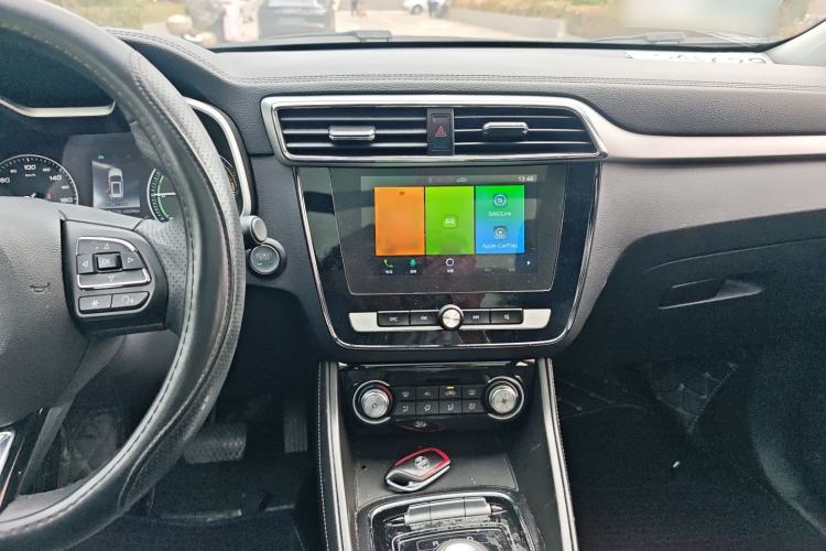 Used MG EZS Electric 2019 E-Plus Edition Audio And AC Panel