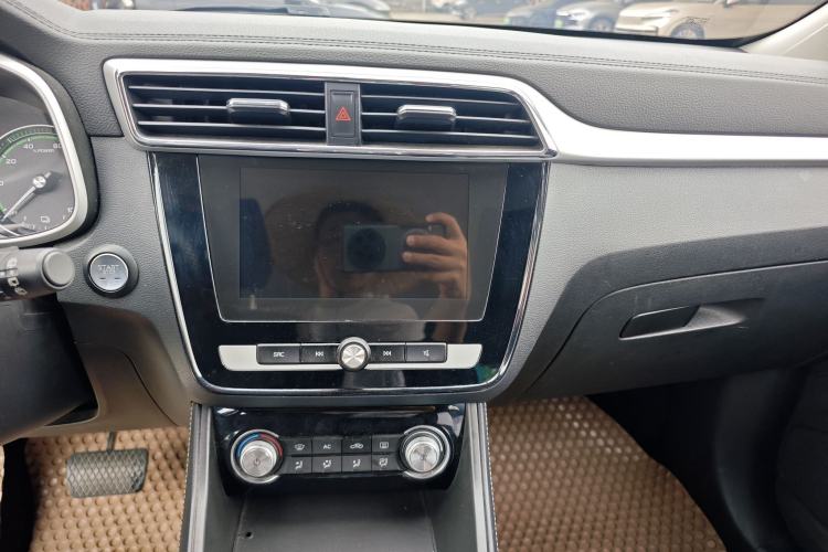Used MG EZS Electric 2019 E-Lite Edition Interior 4