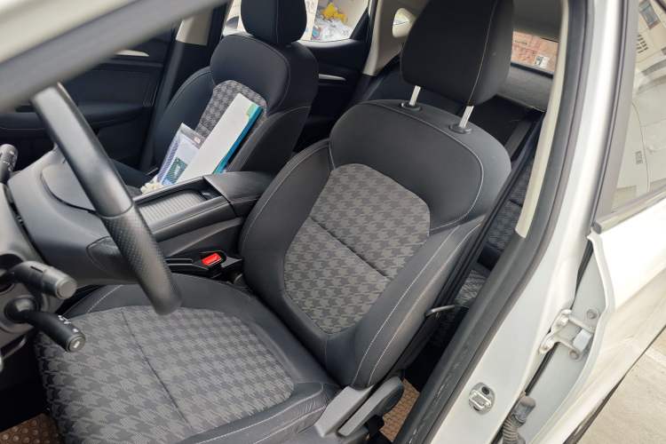 Used MG EZS Electric 2019 E-Lite Edition Interior 8