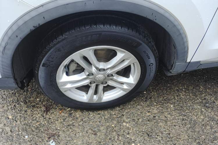 Used MG EZS Electric 2019 E-Lite Edition Left Front Wheel Hub