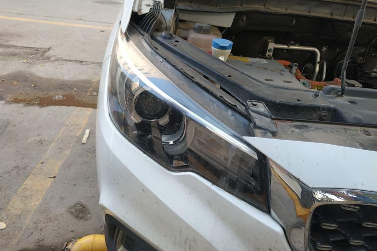Used MG EZS Electric 2019 E-Plus Edition Right Front Headlight