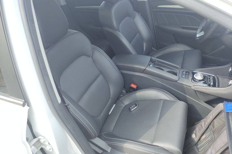 Used MG EZS Electric 2019 E-Plus Edition Right Front Seat