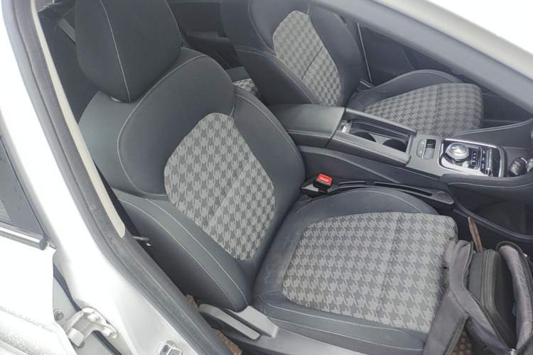 Used MG EZS Electric 2019 E-Lite Edition Right Front Seat
