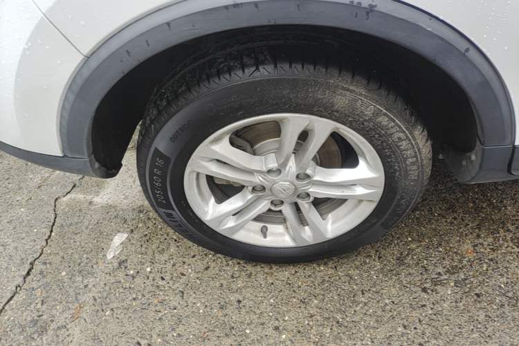 Used MG EZS Electric 2019 E-Lite Edition Right Rear Wheel Hub