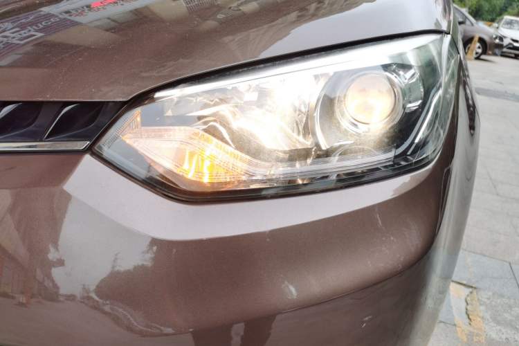 Used MG GS 2015 1.5TGI TST Elite Edition Left Front Headlight