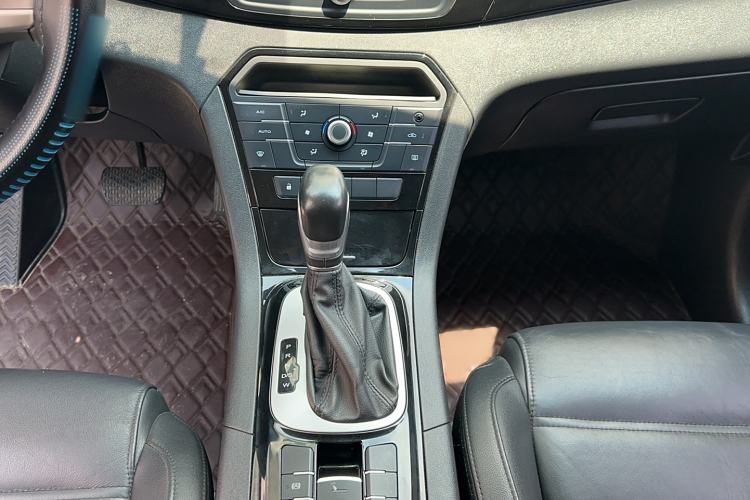 Used MG GS 2016 1.5TGI TST Luxury Edition Interior 6