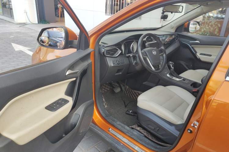 Used MG GS 2015 2.0TGI TST Luxury Edition Driver Seat