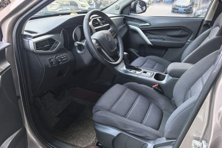 Used MG GS 2015 1.5TGI TST Elite Edition Interior 2