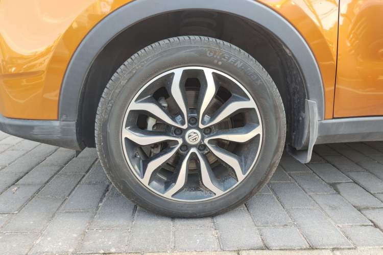Used MG GS 2015 2.0TGI TST Luxury Edition Left Front Wheel Hub