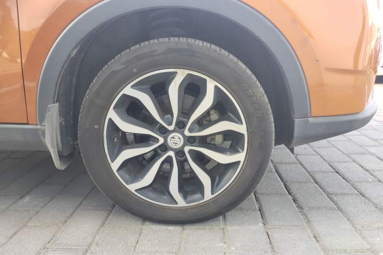 Used MG GS 2015 2.0TGI TST Luxury Edition Right Rear Wheel Hub