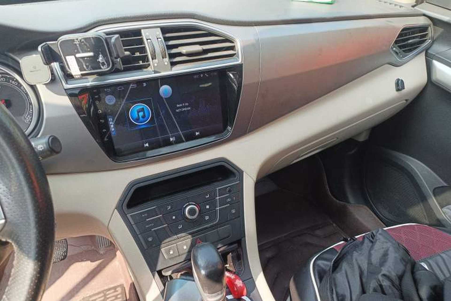 Used MG GS 2015 1.5TGI TST Elite Edition Audio And AC Panel