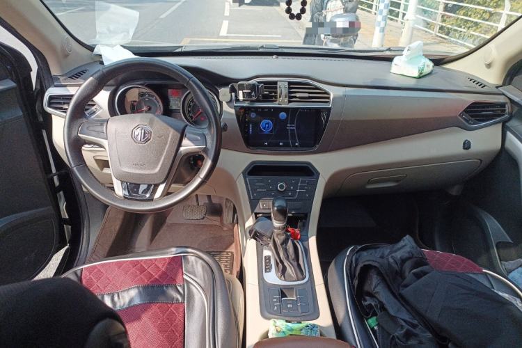 Used MG GS 2015 1.5TGI TST Elite Edition Center Console