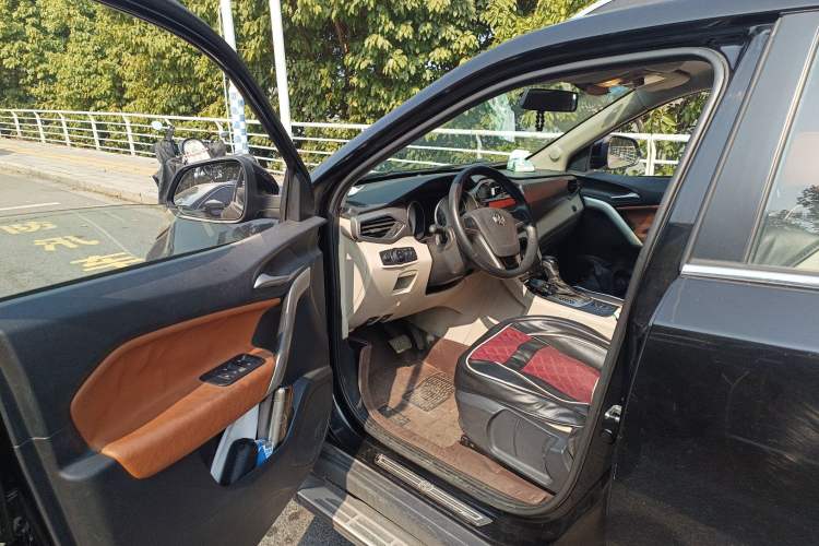 Used MG GS 2015 1.5TGI TST Elite Edition Driver Seat