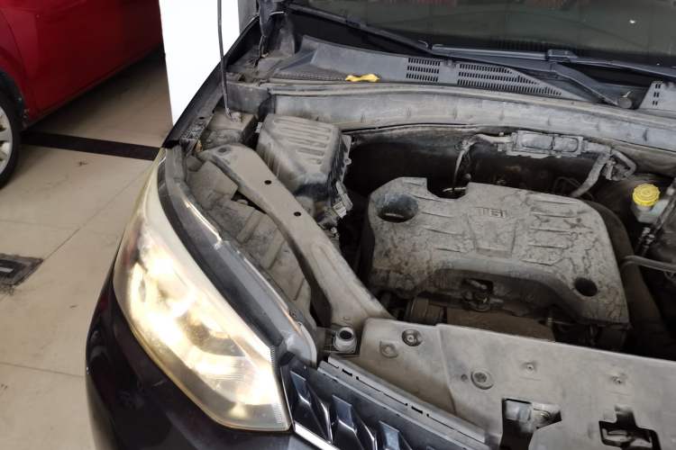 Used MG GS 2015 1.5TGI TST Luxury Edition Engine Bay Right