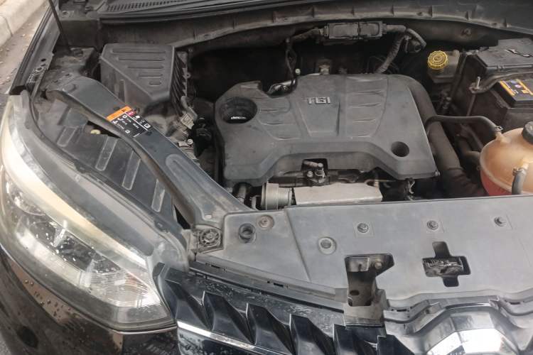 Used MG GS 2015 1.5TGI TST Luxury Edition Engine Bay Right